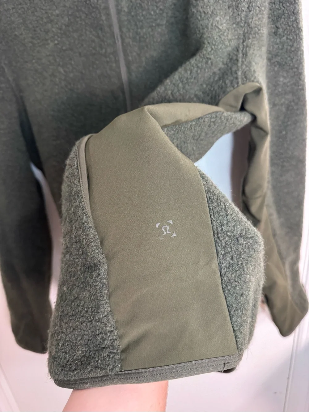Lululemon Tundra Trek 1/2 Zip Heathered Dark Olive Men’s Size L Active Wool Cozy